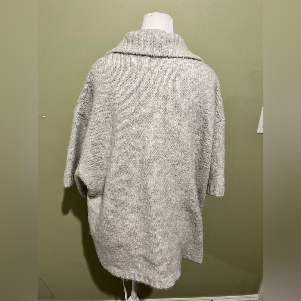 Zara Gray Button-Up Sweater - Picture 5 of 5